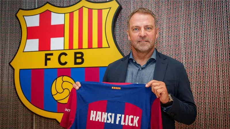 هانز فليك في أول تصريحاته بعد تدريب البارسا: برشلونة حلم.. ولدي جوع ونهم للألقاب