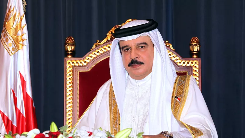 ملك البحرين: يؤسفنا ما تعرضت له بلادنا والدول الشقيقة من هجمات إيرانية
