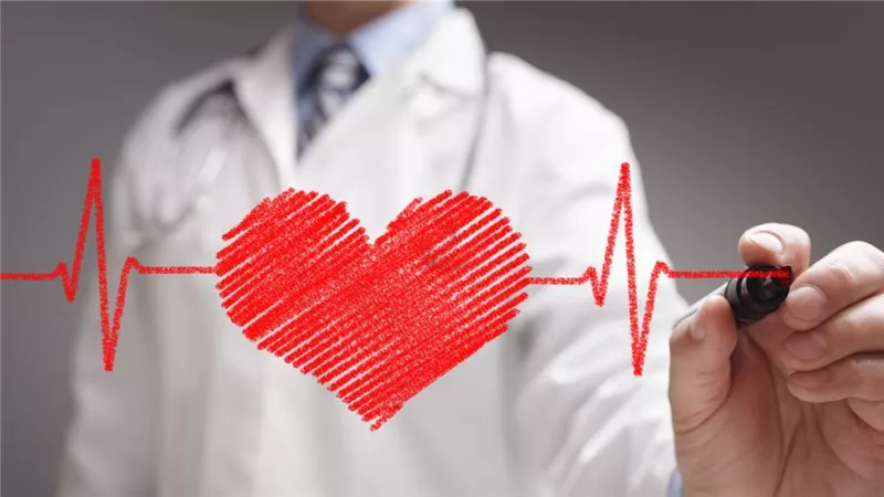 تحسين صحة القلب.. 5 خطوات عملية وفيتامينات ضرورية