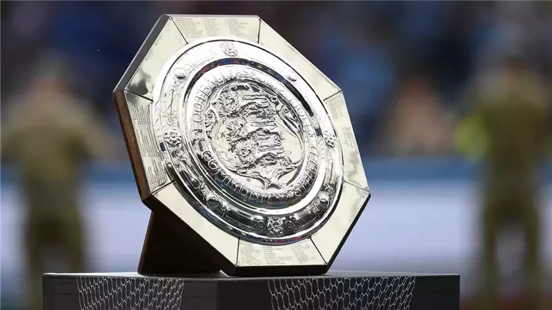 إعلان موعد نهائي كأس درع الاتحاد الإنجليزي بين مانشستر يونايتد والسيتي