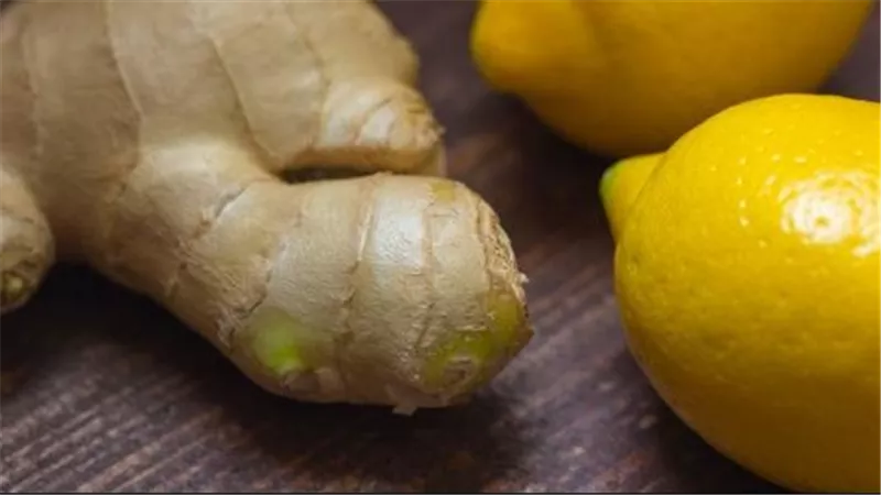 ما هي الأعراض الجانبية لشرب الزنجبيل؟.. 6 أضرار محتملة