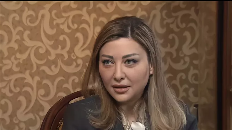 وسط تغييرات عسكرية وأزمة اقتصادية.. جدل حول وفاة مستشارة الأسد
