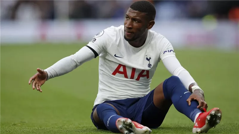 ميلان يقترب من ضم البرازيلي إيمرسون رويال لاعب توتنهام