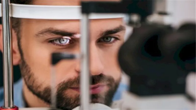 ما علاج تلف شبكية العين؟