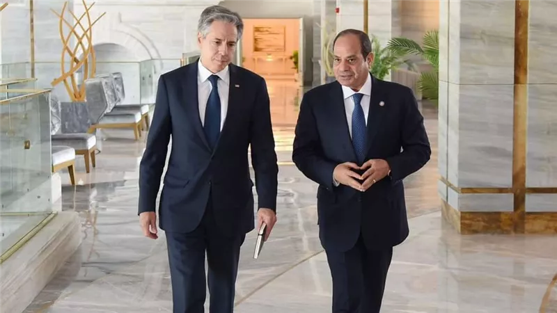 السيسي لوزير الخارجية الأمريكي: يجب وقف الحرب على غزة فورا