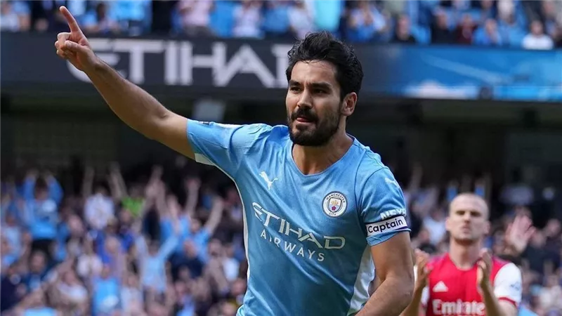 جوارديولا يعلن تمديد عقد جوندوجان مع مانشستر سيتي لعام إضافي
