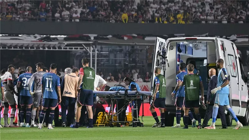 أوروجواي تعلق كل أنشطة كرة القدم بعد إصابة لاعب بأزمة قلبية