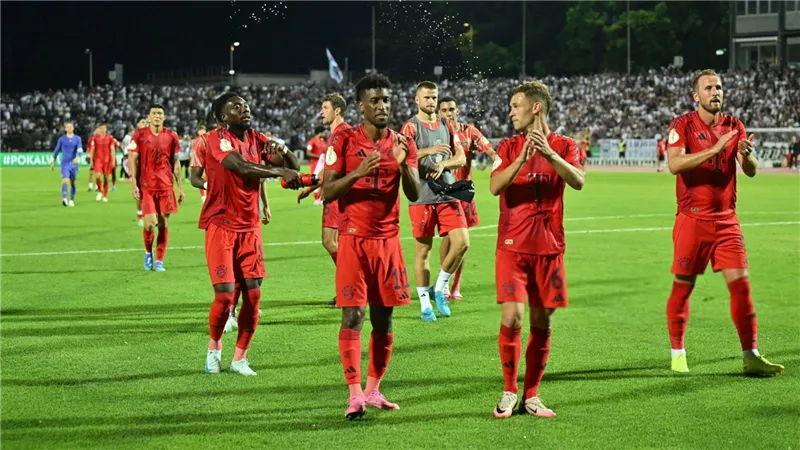 كومباني يعلن تشكيل بايرن ميونخ لمواجهة فولفسبورج بالدوري الألماني