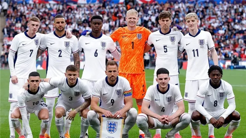 راشفورد يقود هجوم منتخب إنجلترا أمام لاتفيا في تصفيات كأس العالم