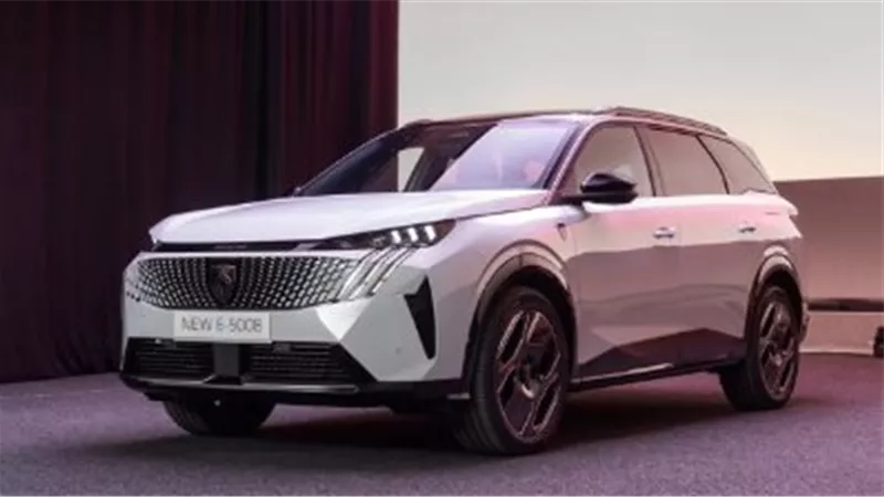 مواصفات سيارة بيجو 2025.. والاسعار 