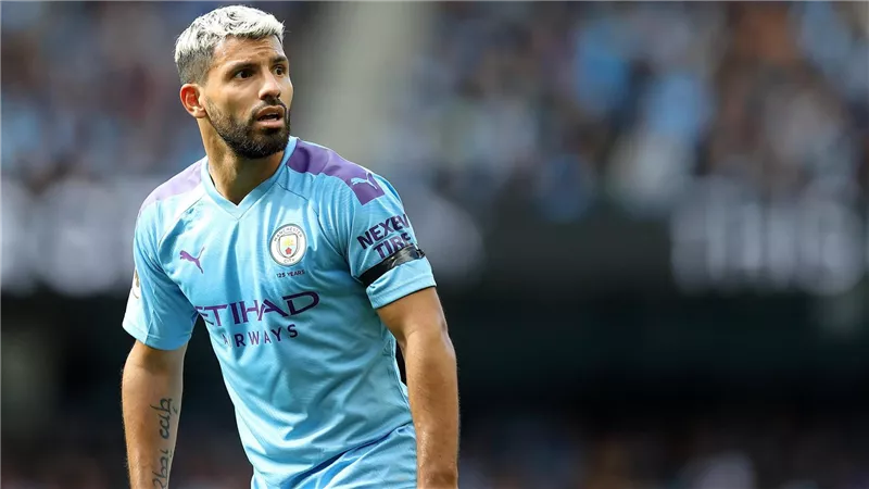 قائمة الأكثر تسجيلا للهاتريك في الدوري الإنجليزي.. هالاند يقترب من قمة أجويرو