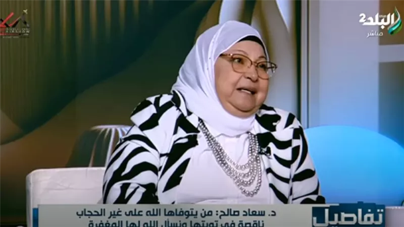 سعاد صالح ترد على إلهام شاهين بسبب صلاة المخرج: هو انتى عندك كام سنة يا إلهام ولسة بتعملى كدة (فيديو)