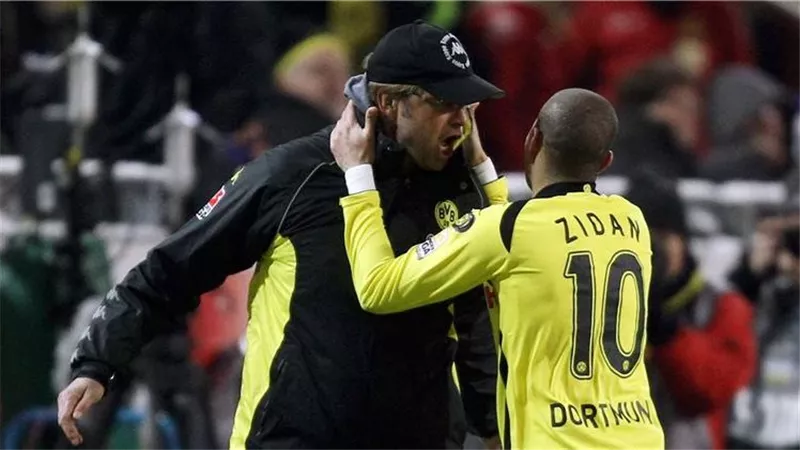 يورجن كلوب يعود لتدريب بوروسيا دورتموند بمشاركة المصري محمد زيدان