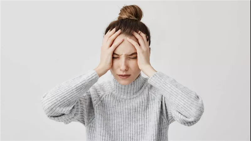 أعراض متلازمة ما قبل الحيض.. 10 علامات مهمة للنساء