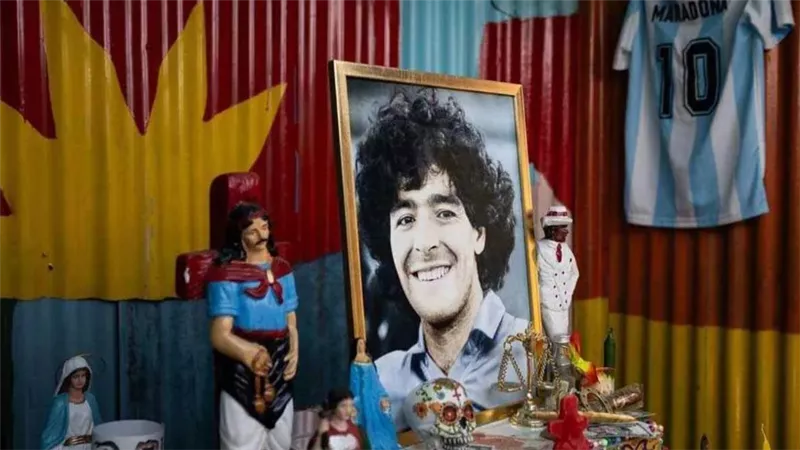 نقل رفات مارادونا إلى ضريح جديد بعد 4 سنوات من وفاته.. ما السبب؟