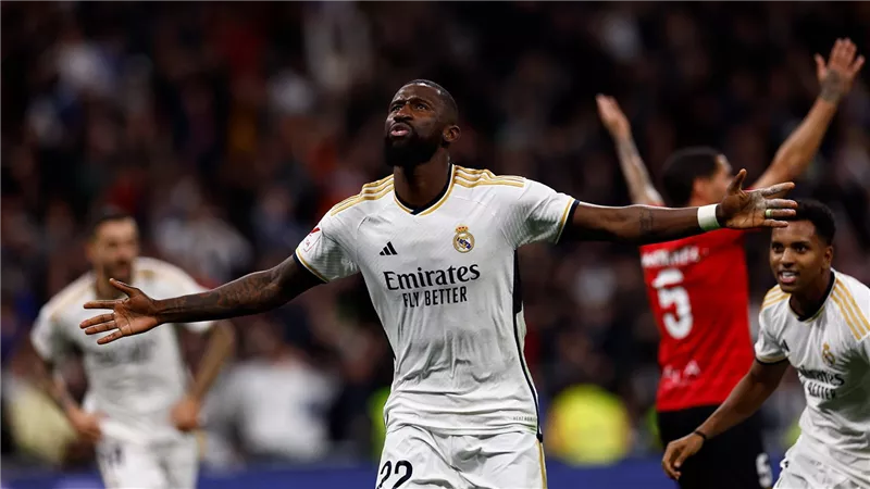 مدافع ريال مدريد يرحب بإنهاء مسيرته في الدوري السعودي