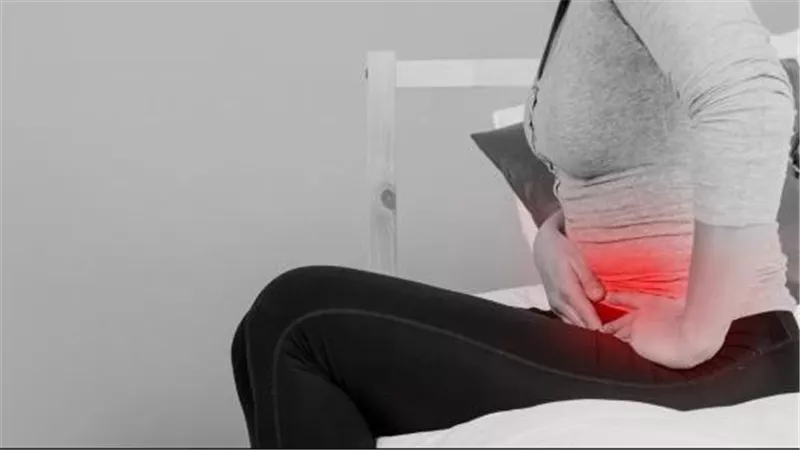 العلاقة بين آلام التبويض ونجاح الحمل.. اعرفي علامات الخصوبة 