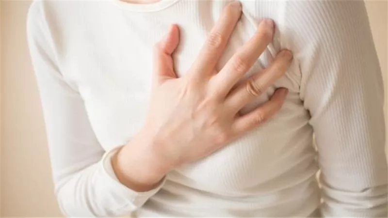 أسباب آلام الثدي أثناء التبويض وكيفية التعامل معه بـ 8 خطوات