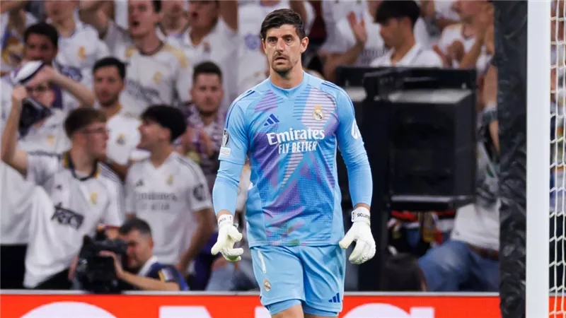 ريال مدريد يعلن غياب كورتوا عن مواجهة أولمبياكوس بدوري أبطال أوروبا
