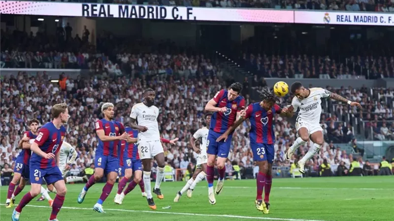 موعد مباراة برشلونة وريال مدريد في كلاسيكو الأرض.. والقنوات الناقلة موعد مباراة برشلونة وريال مدريد في كلاسيكو الأرض.. والقنوات الناقلة