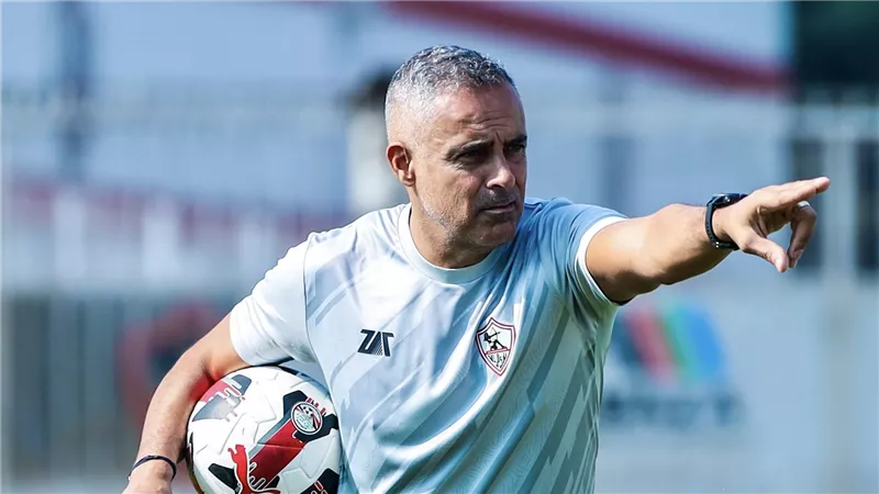 كم تبلغ مستحقات جوميز ومساعديه التي أوقفت قيد الزمالك؟