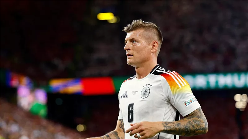 رسميا.. توني كروس يحصد جائزة اللاعب الذهبي 2024
