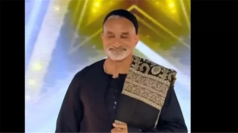 مباشرة من ستوديوهات MBC1.. باسم يوسف بالجلابية الصعيدي (فيديو)
