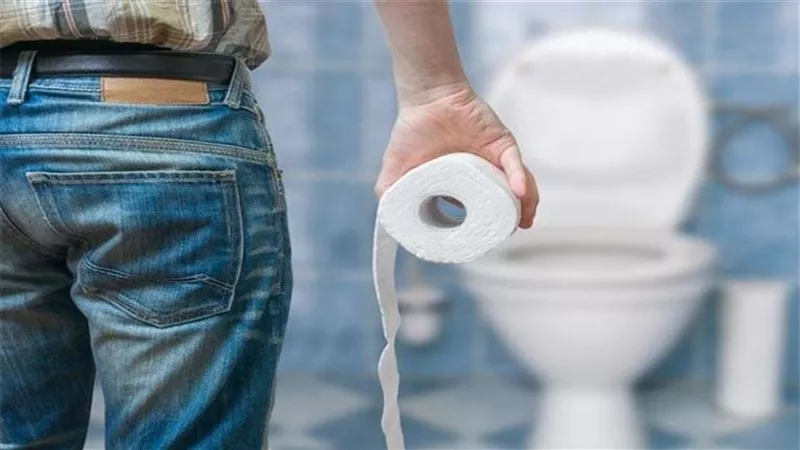 7 أمراض تسبب البراز الأخضر منها القولون العصبي وأخطرها السرطانات