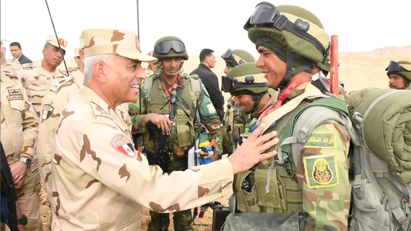 مناورات عسكرية للجيش المصري شرق القناة
