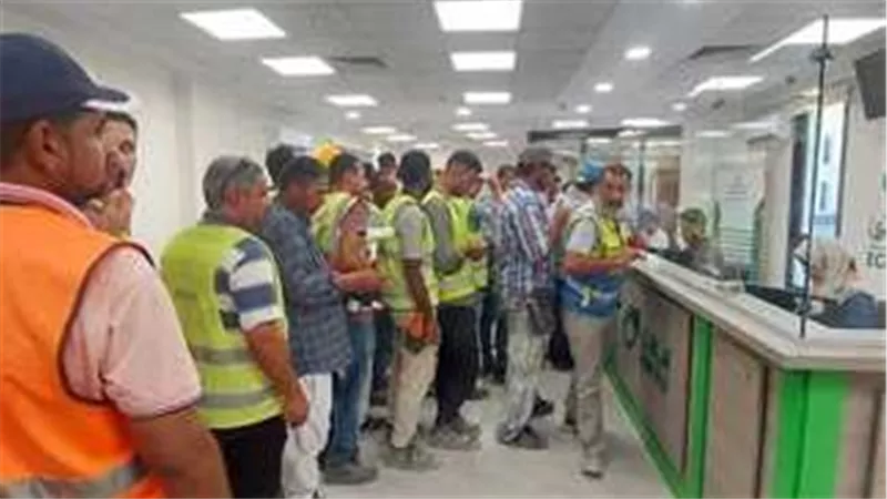صرف مليون و660 ألف جنيه تعويضات وإعانات لـ12 عاملًا غير منتظم في 4 محافظات