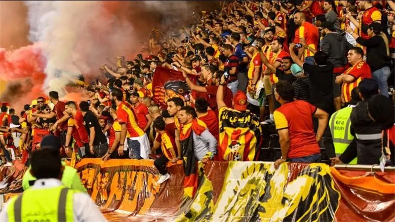 بقرار صادم.. السلطات التونسية تفاجئ جماهير الترجي والإفريقي قبل القمة المرتقبة