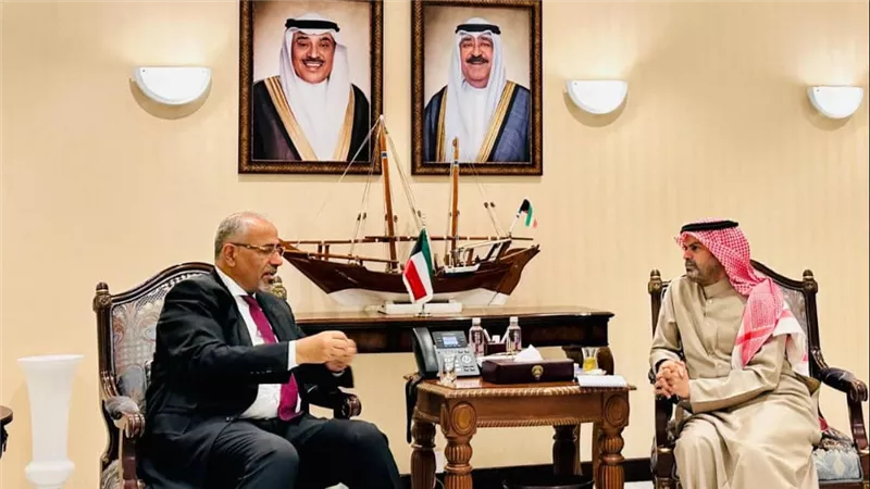 اللواء الزبيدي يلتقي سفير الكويت لدى اليمن