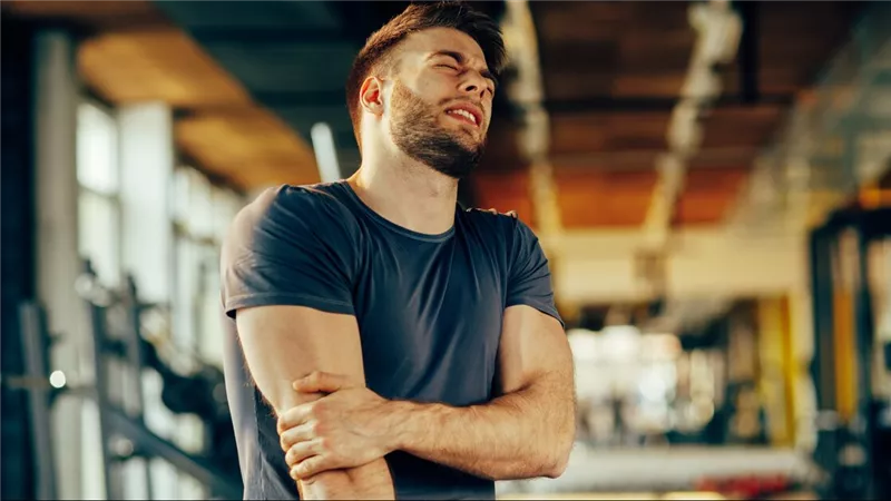 أسباب آلام العضلات وكيفية التعامل معها.. احذر 5 عوامل خطيرة
