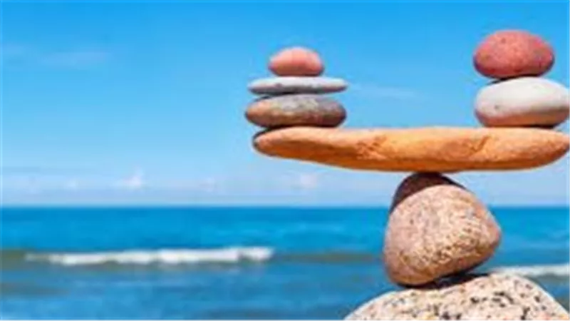 أعراض اختلال التوازن الهرموني.. 8 تأثيرات سلبية على الجسم
