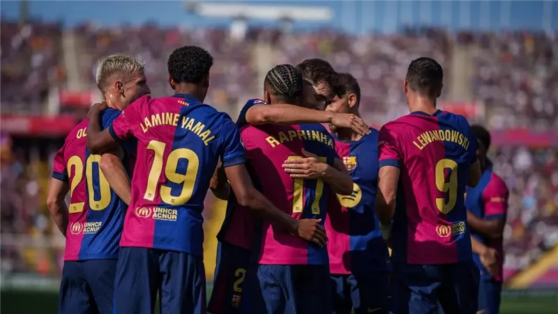 قائمة برشلونة لمواجهة أتلتيكو مدريد في قمة الدوري الإسباني