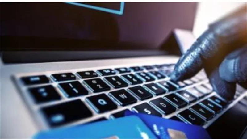 ما هي عقوبة التدليس للحصول على بطاقة ائتمان؟