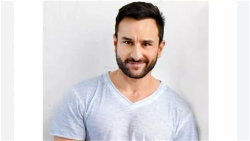 نجم بوليوود سيف علي خان يتعرض لهجوم عنيف داخل منزله في حي راقٍ بمدينة مومباي