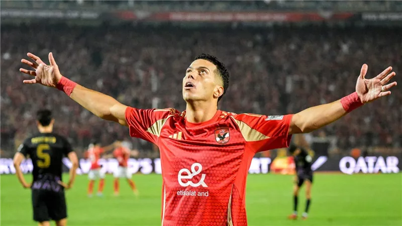 الأهلاوي رقم 14.. إمام عاشور هداف الدوري المصري رسميا