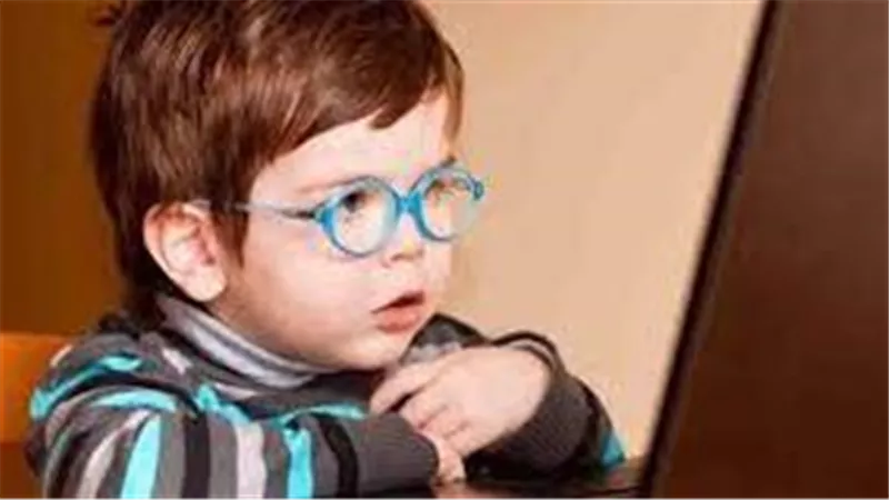 علاج العين الكسولة عند الأطفال بـ 7 طرق طبية