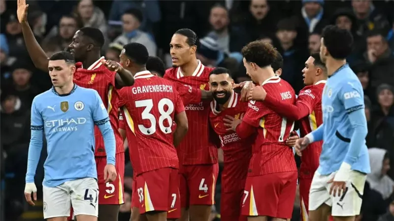 صلاح تغلب على مرموش.. ليفربول يُسقط مانشستر سيتي ويتصدر البريمرليج بجدارة