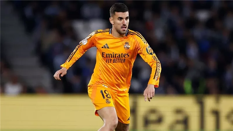 غياب طويل.. ريال مدريد يعلن تشخيص إصابة سيبايوس