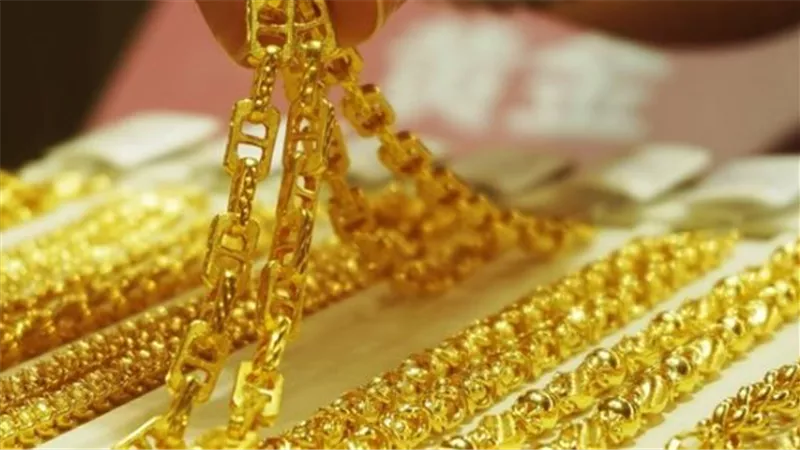 أسعار الذهب اليوم في مصر.. سعر الجنيه الذهب اليوم يسجل 32360 جنيهًا