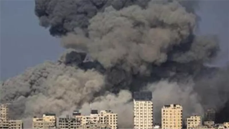جيش الاحتلال يقصف المقرات العسكرية السوري في العاصمة دمشق