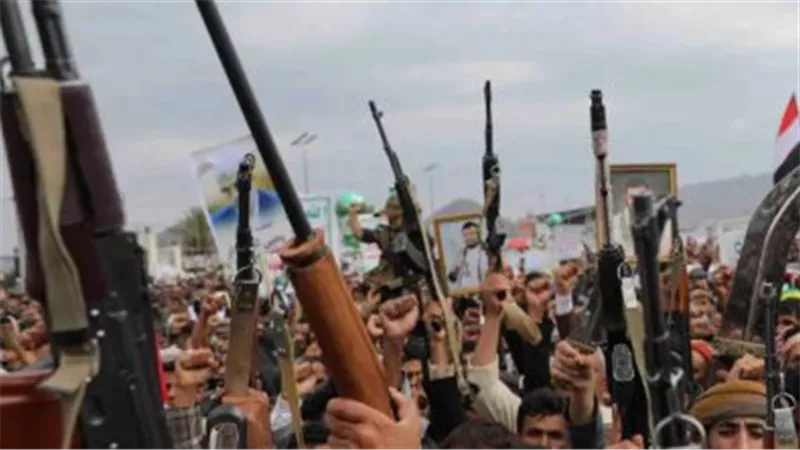 مراقبون وسياسيون يعلقون.. كيف أعلن نظام صنعاء الانقلاب وقام بغزو جنوب اليمن؟