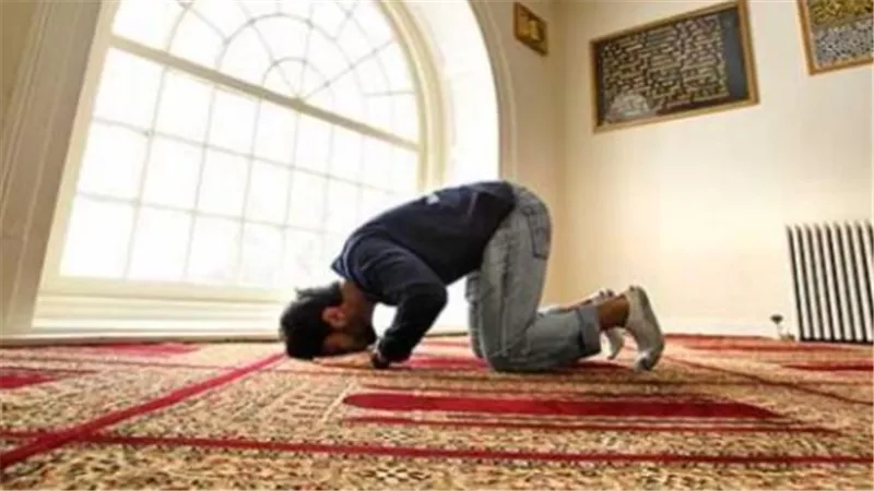 مواقيت الصلاة في القاهرة اليوم 13_5_2025