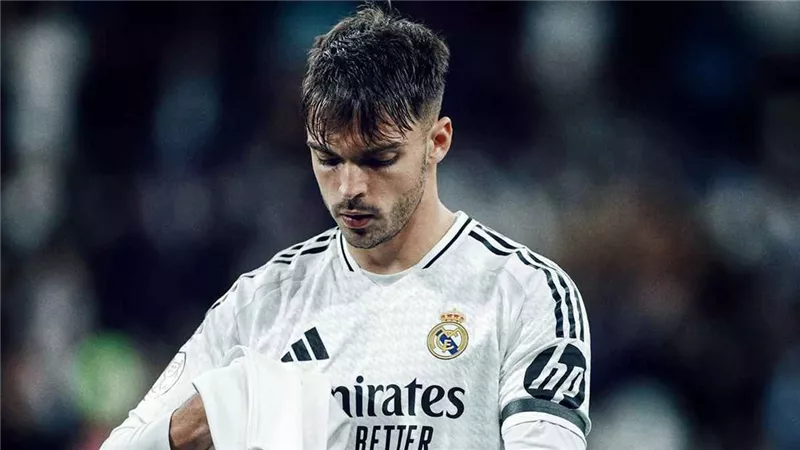ريال مدريد يعلن خضوع راؤول أسينسيو لجراحة في الساق اليمنى