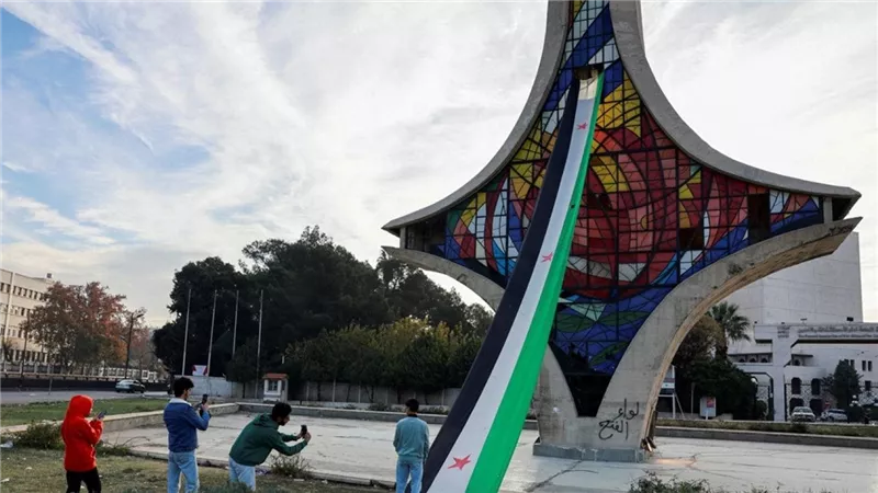 القمة العربية في بغداد.. المغرب يعيد فتح سفارته في سوريا
