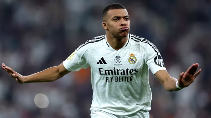 رسميا.. ريال مدريد يمنح رقم الأساطير لـ كيليان مبابي (صورة)