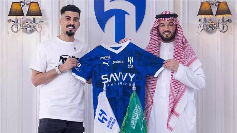 مفاجأة مدوية.. الهلال يعلن تعاقده رسميا مع نجم النصر