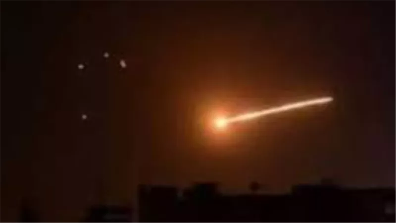 الجيش الإيراني: عدة مسيرات تمكنت من اختراق المجال الجوي الإسرائيلي وضرب الأهداف المحددة بنجاح